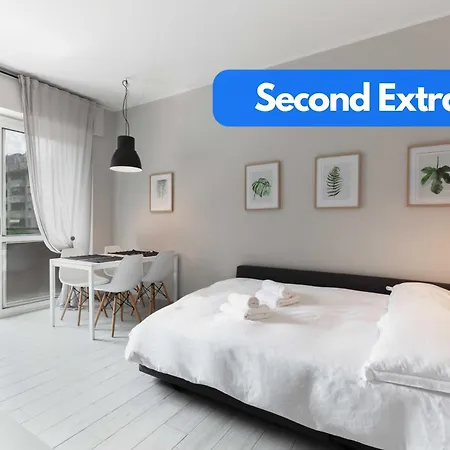 The Green House - Private Parking And Balcony Apartment